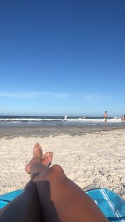 Holly Burt feet photo thumbnail