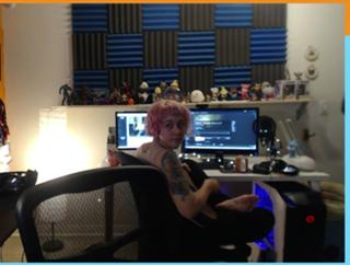Holly Conrad feet photo 7