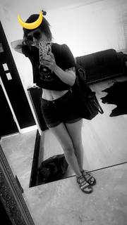 Holly Conrad feet photo 5