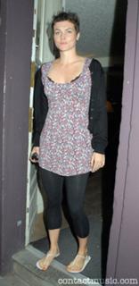 Holly Davidson feet photo 2