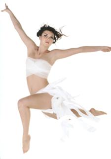 Holly Davidson feet photo 3