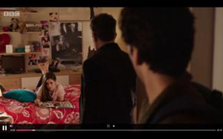 Holly Earl feet photo 3