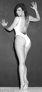 Holly Hagan feet photo thumbnail