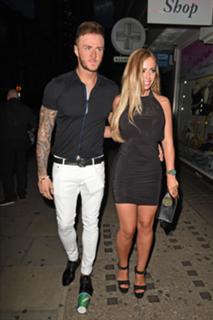 Holly Hagan feet photo thumbnail