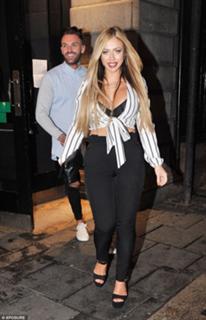 Holly Hagan feet photo thumbnail