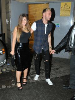 Holly Hagan feet photo thumbnail