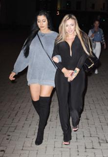Holly Hagan feet photo thumbnail