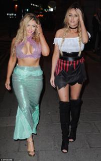 Holly Hagan feet photo thumbnail