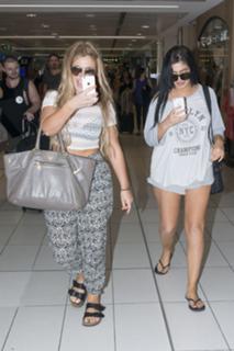 Holly Hagan feet photo thumbnail