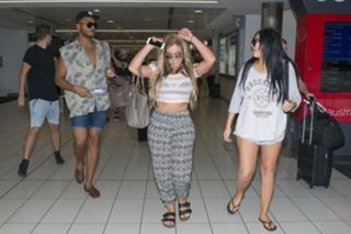 Holly Hagan feet photo thumbnail