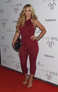 Holly Hagan feet photo thumbnail