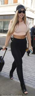 Holly Hagan feet photo thumbnail