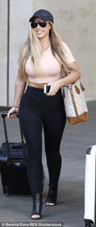 Holly Hagan feet photo thumbnail