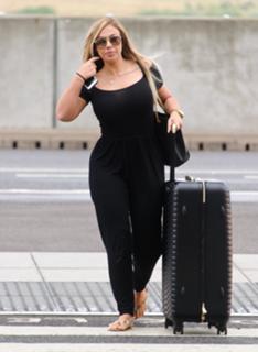 Holly Hagan feet photo thumbnail