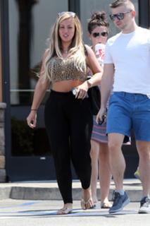 Holly Hagan feet photo thumbnail