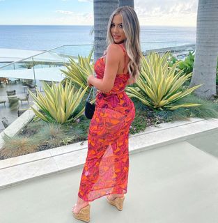 Holly Hagan feet photo thumbnail