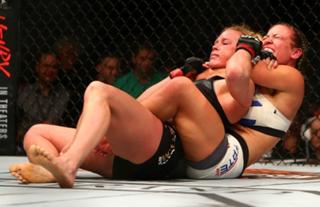 Holly Holm feet photo thumbnail