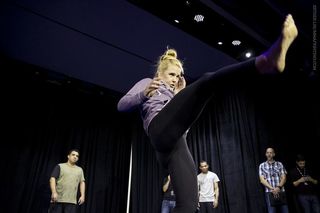 Holly Holm feet photo thumbnail