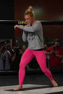 Holly Holm feet photo thumbnail