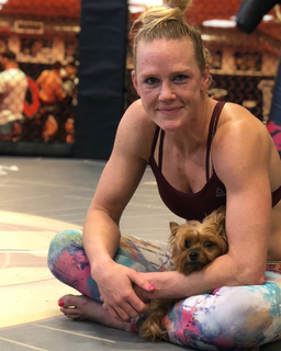 Holly Holm feet photo thumbnail