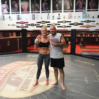 Holly Holm feet photo thumbnail