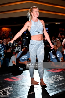 Holly Holm feet photo thumbnail