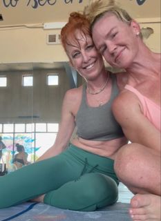 Holly Holm feet photo thumbnail