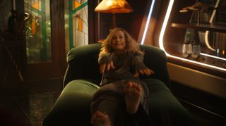 Holly Hunter feet photo 6