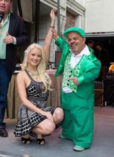 Holly Madison feet photo thumbnail