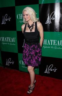Holly Madison feet photo thumbnail