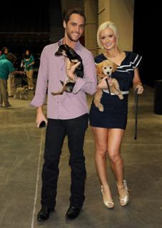 Holly Madison feet photo thumbnail