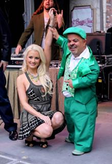 Holly Madison feet photo thumbnail