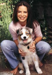 Holly Marie Combs feet photo thumbnail