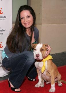 Holly Marie Combs feet photo thumbnail