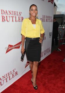 Holly Robinson Peete feet photo thumbnail