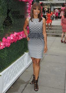 Holly Robinson Peete feet photo thumbnail