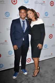 Holly Robinson Peete feet photo thumbnail
