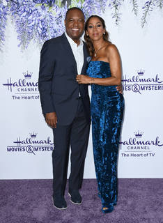 Holly Robinson Peete feet photo thumbnail