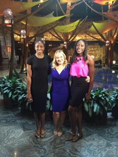 Holly Rowe feet photo 14