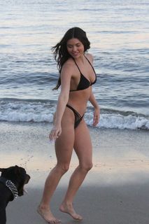 Holly Scarfone feet photo 2