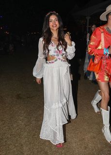 Holly Scarfone feet photo 6