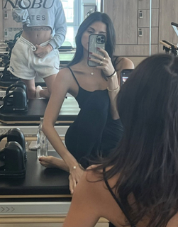 Holly Scarfone feet photo 19