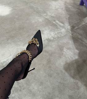 Holly Scarfone feet photo 7