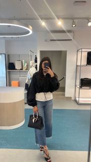 Holly Scarfone feet photo 17