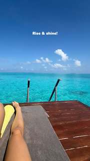 Holly Scarfone feet photo 11
