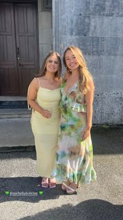 Holly Taylor feet photo 1