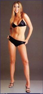 Holly Valance feet photo thumbnail