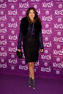 Holly Valance feet photo thumbnail