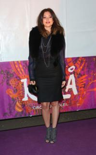 Holly Valance feet photo thumbnail