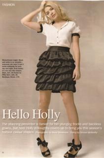 Holly Willoughby feet photo thumbnail